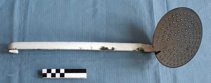 Geëmailleerde schuimspaan