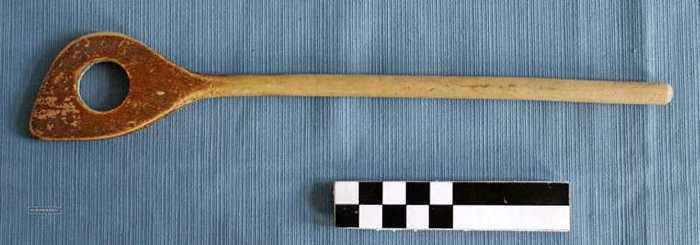 Houten lepel met opening