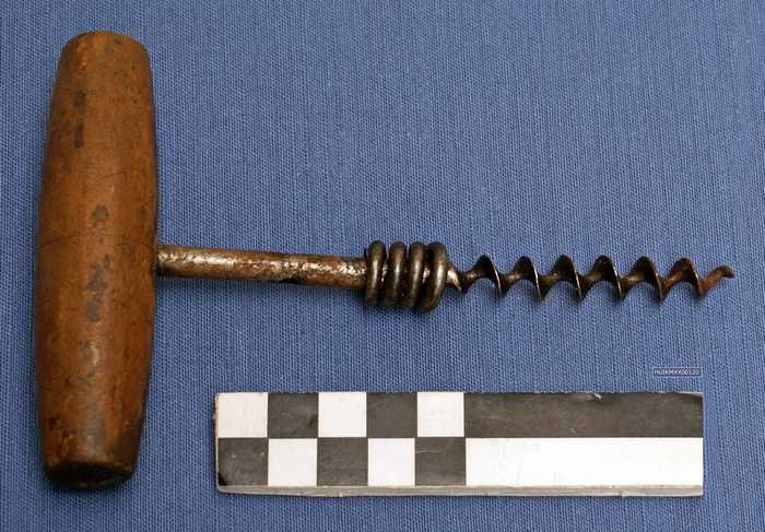 Kurkentrekker met houten handvat