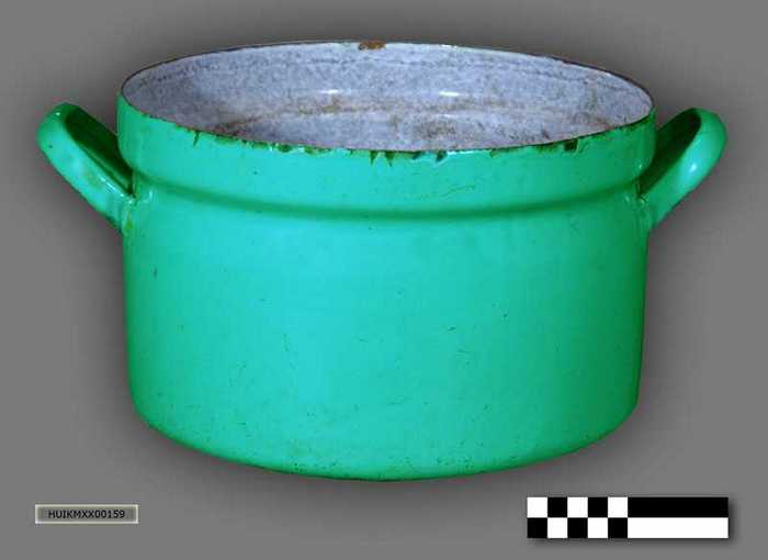 Gietijzeren kookpot zonder deksel