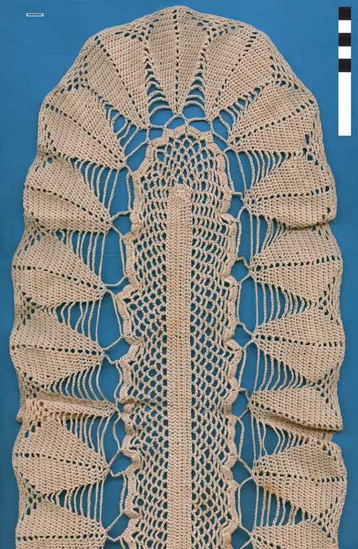 Beige ovaal haakwerk