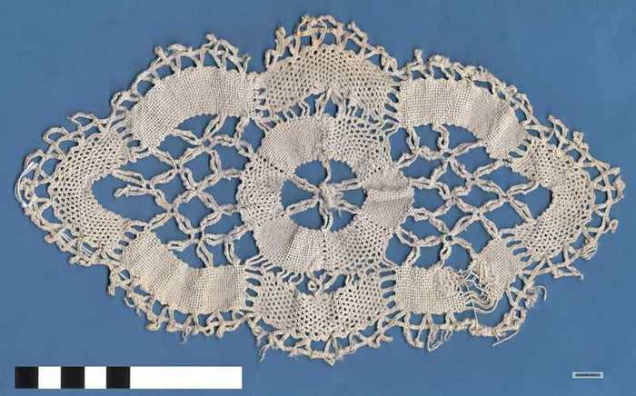 Sierlapje in haakwerk