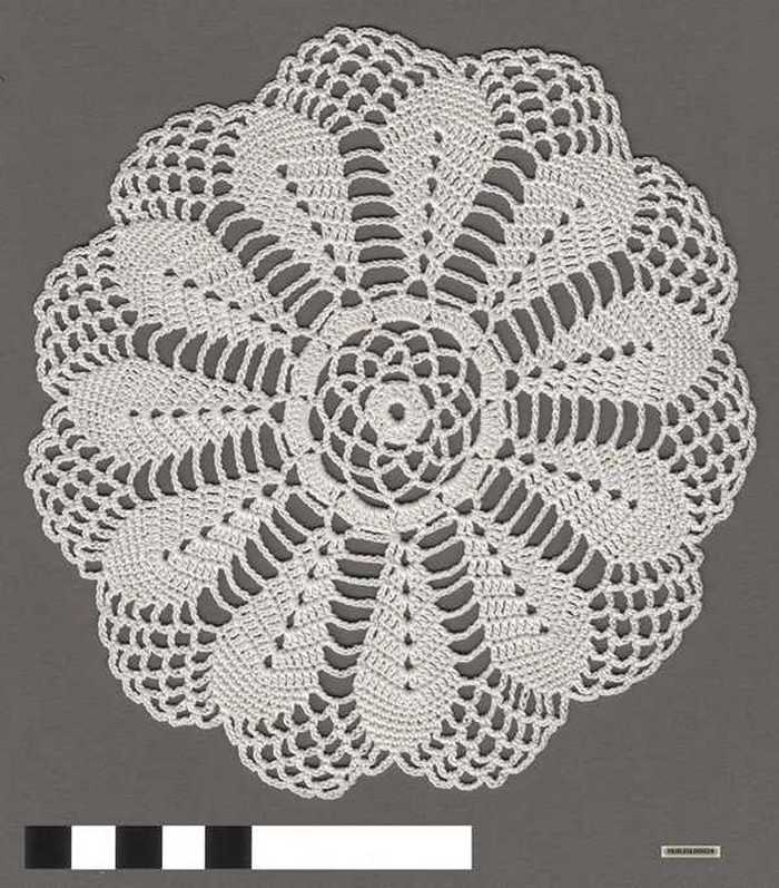 Sierlapje in haakwerk