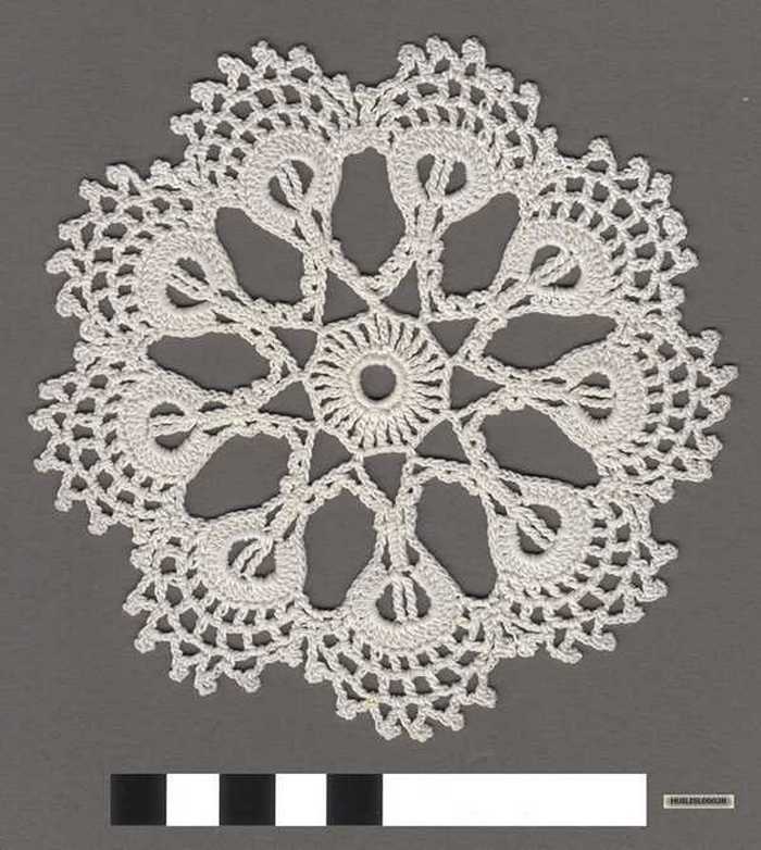 Sierlapje in haakwerk