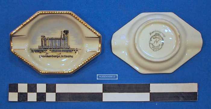 Asbak in verguld porselein - Casino Blankenberge