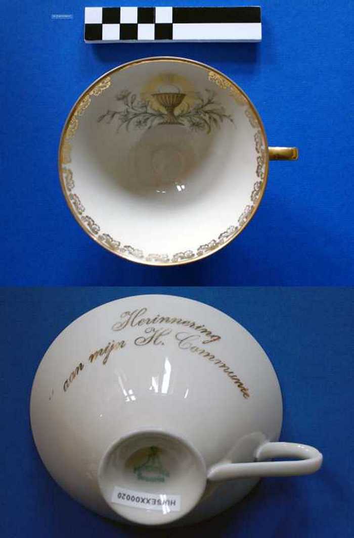 Theekopje Heilige Communie