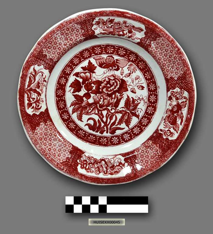 Dessertbord met rood bloemenmotief