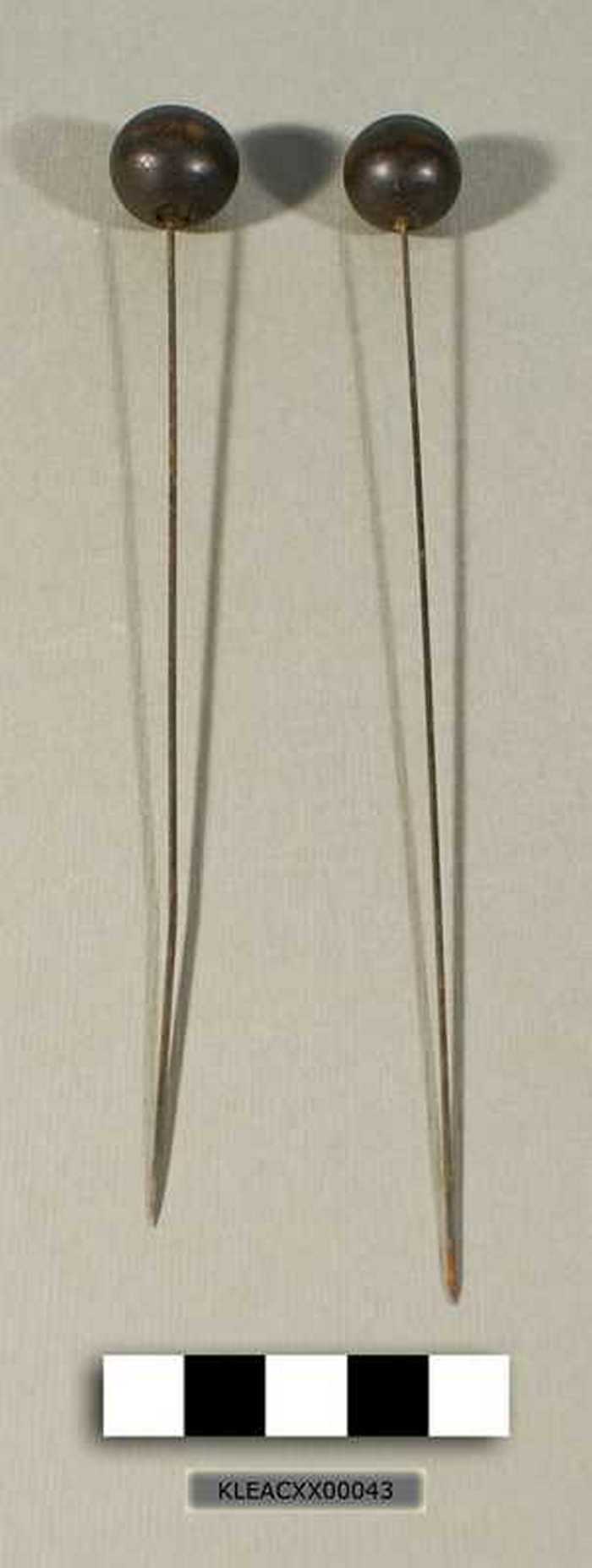 Hoedenspelden (2 stuks)