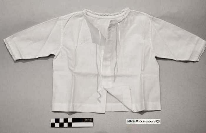 Hemdje zonder knoppen