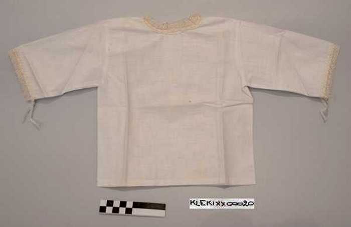 Hemdje zonder knoppen