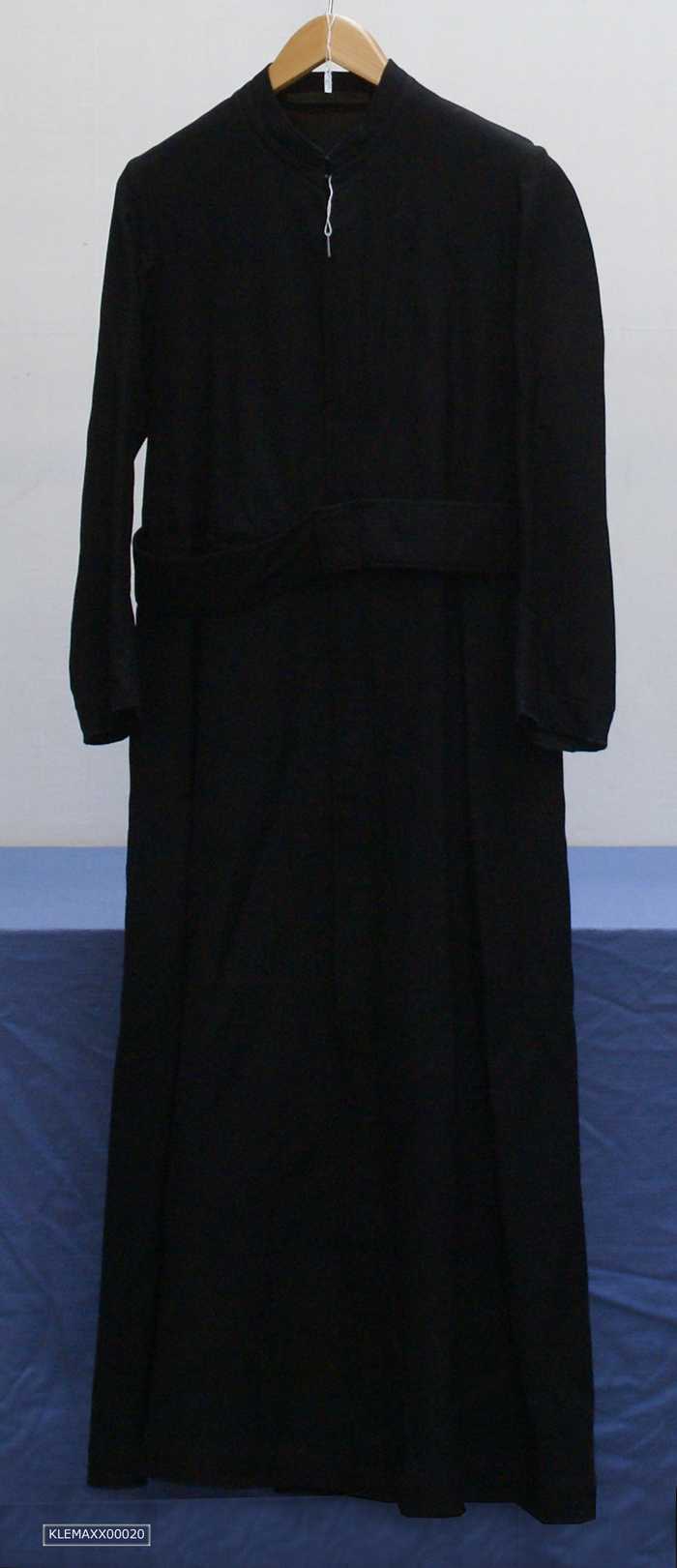 Zwart broederskleed (soutane)