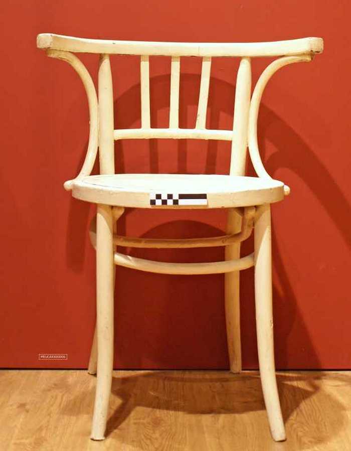 Stoel met ronde zitting