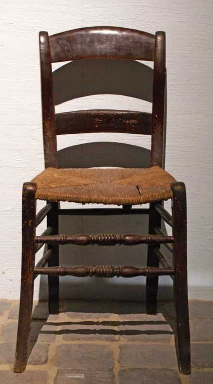 Stoel met rieten zitting