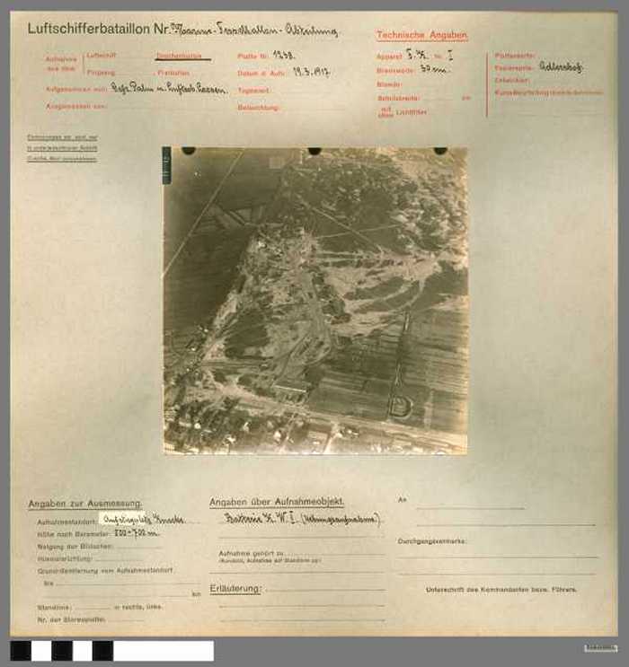 Batterie K.W.II (Uebungsaufnahme)(Militaire luchtopname)