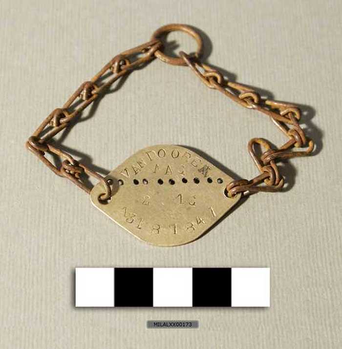 Armband met schakels met immatriculatieplaatje - Van Dooren AAC