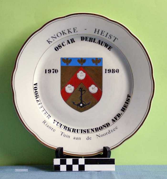 Sierbord: Knokke-Heist - Oscar Deblauwe - Voorzitter Vuurkruisenbond - Afd. Heist