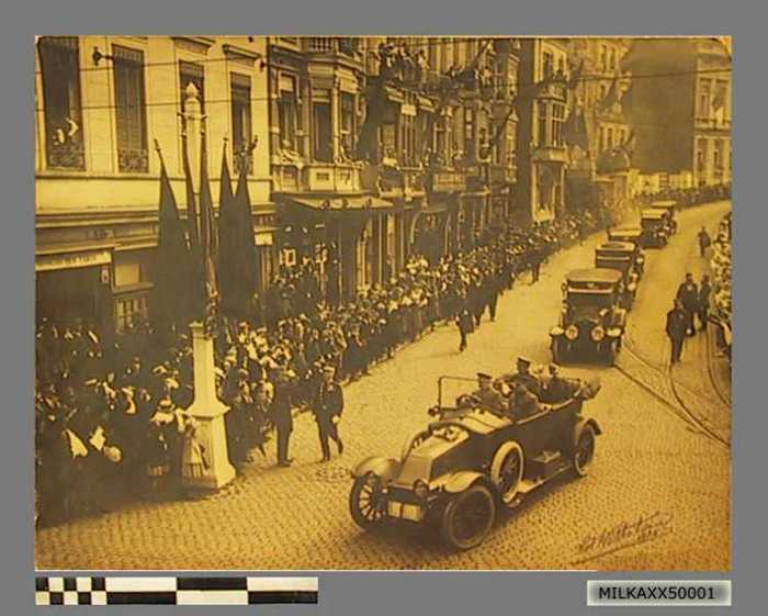 Optocht met Koning Albert I