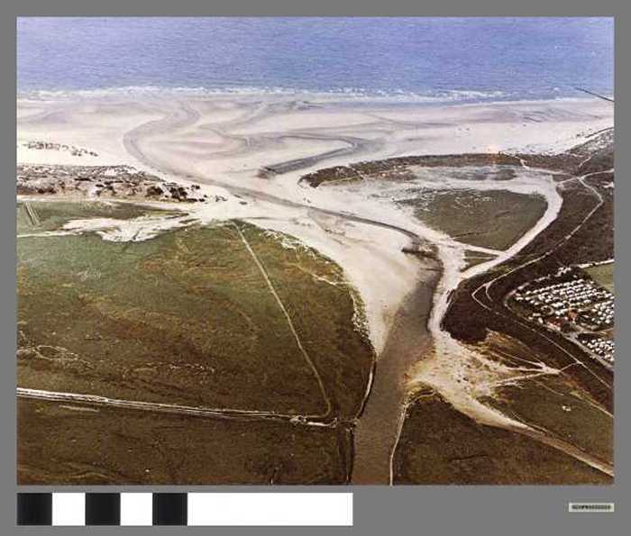 Het Zwin- Luchtfoto van de Zwinmonding - Vue aérienne de lembouchure du Zwin. Album I - Reeks 1