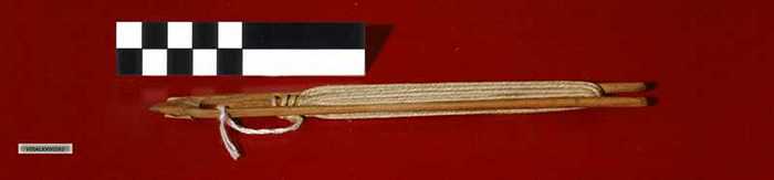 Breinaald (met touw)