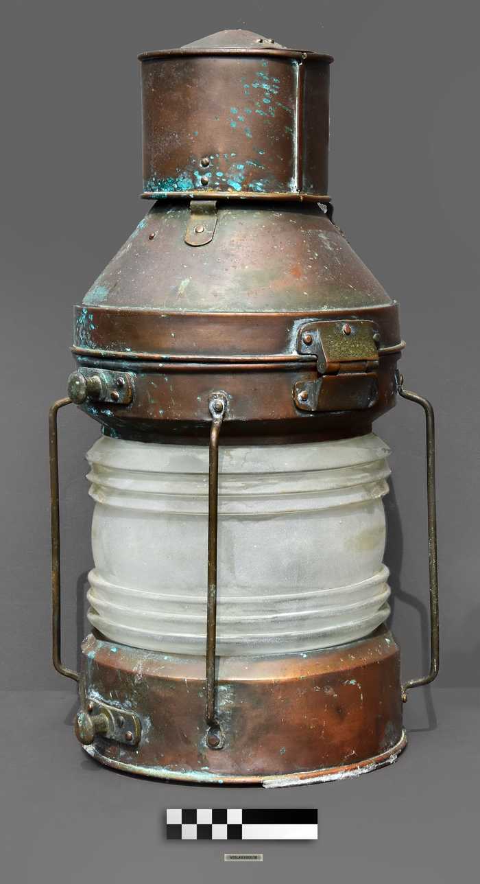 Koperen scheepslamp