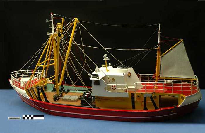 Vissersvaartuig - Bokkentreiler: Telstar - Z.509