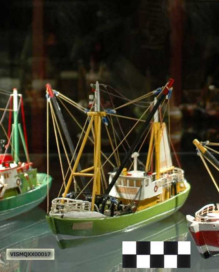 Vissersvaartuig - Bokkentreiler: Telstar - Z.509