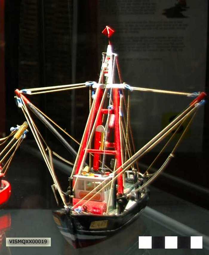 Vissersvaartuig - Bokkentreiler - Garnaalvanger Z.447 - Type hektreiler