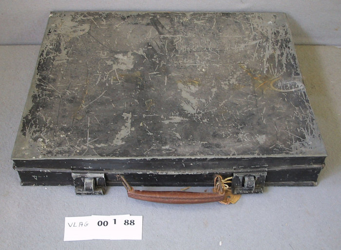 Koffer van de vlag Visserijschool Heist/ Zeebrugge